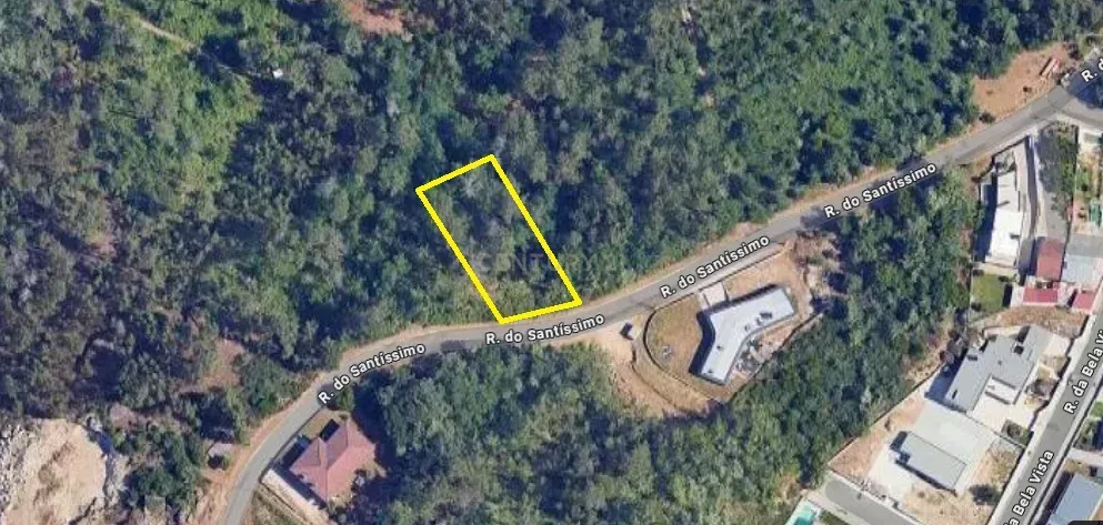 Terreno Construível em Viseu com Vista Panorâmica e Acesso Fácil - Image 6